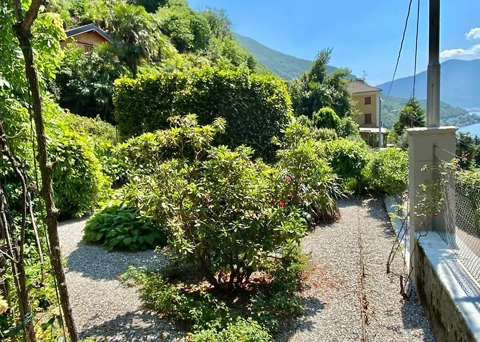 Villa Casa L'arbi Pino Lago Maggiore