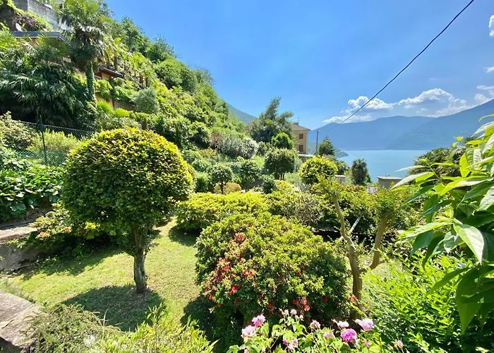 Casa L'arbi * Pino Lago Maggiore
