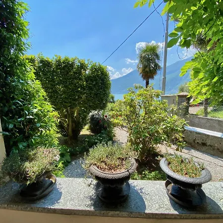 Casa L'arbi Pino Lago Maggiore